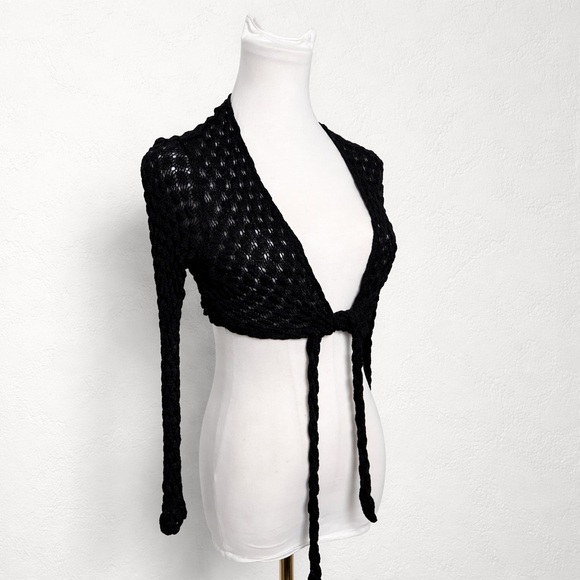 Sweaters - Vintage Black Crochet Tie Front Bolero Fairycore Whimsigoth Top S